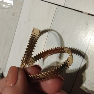 Goldtone fun lightweight hoop earrings